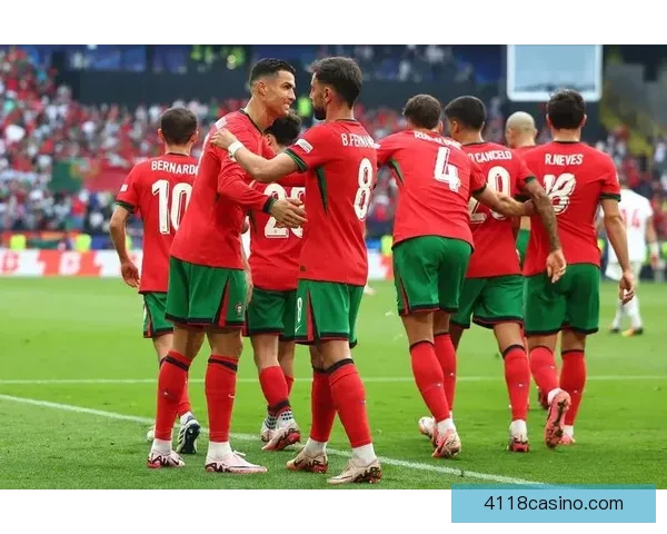 欧冠联赛阶段葡萄牙体育主场力克巴黎圣日耳曼二比一爆冷取胜